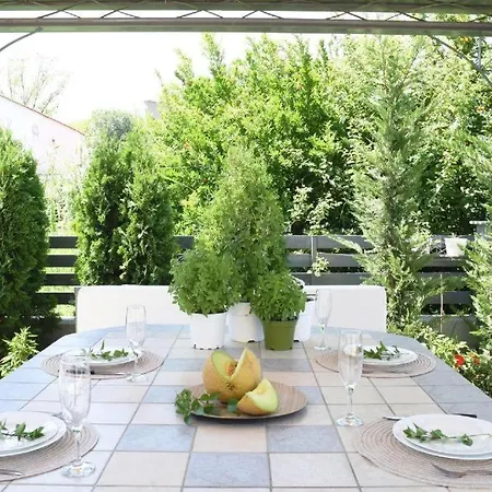 Ivelinas Appartement *